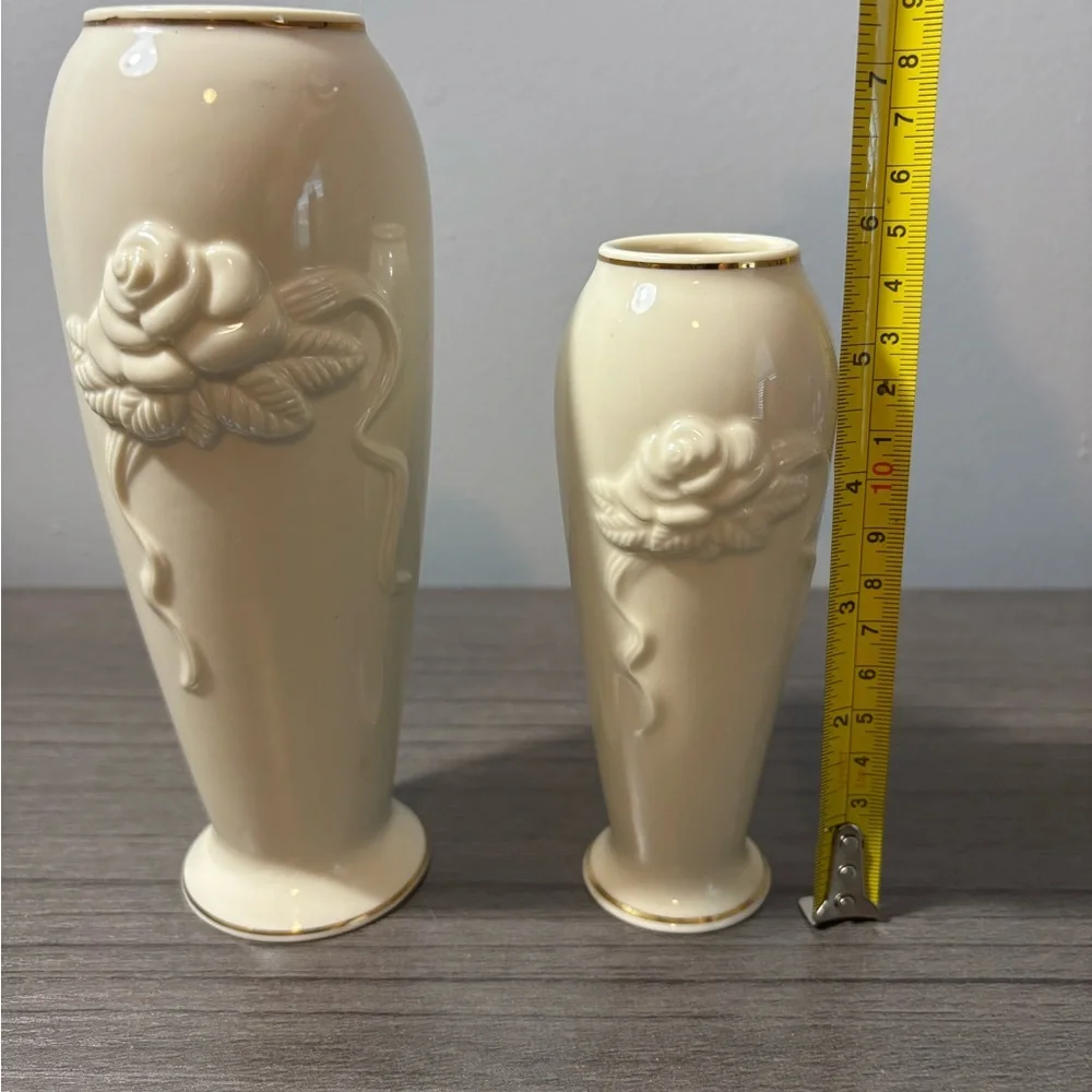 Lenox‎ Set Of Two Bud Vases With Embossed Rose Blossom With 24k Gold Trim